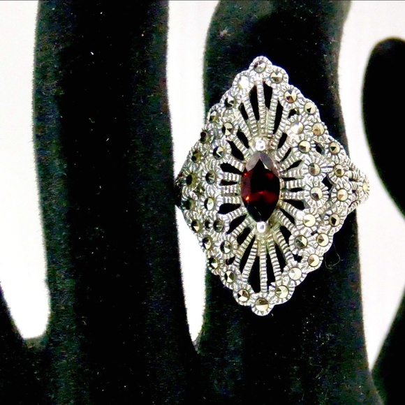 Chapal Zenray Vintage Sterling Silver, Marcasite & Garnet Ring - Picture 1 of 8